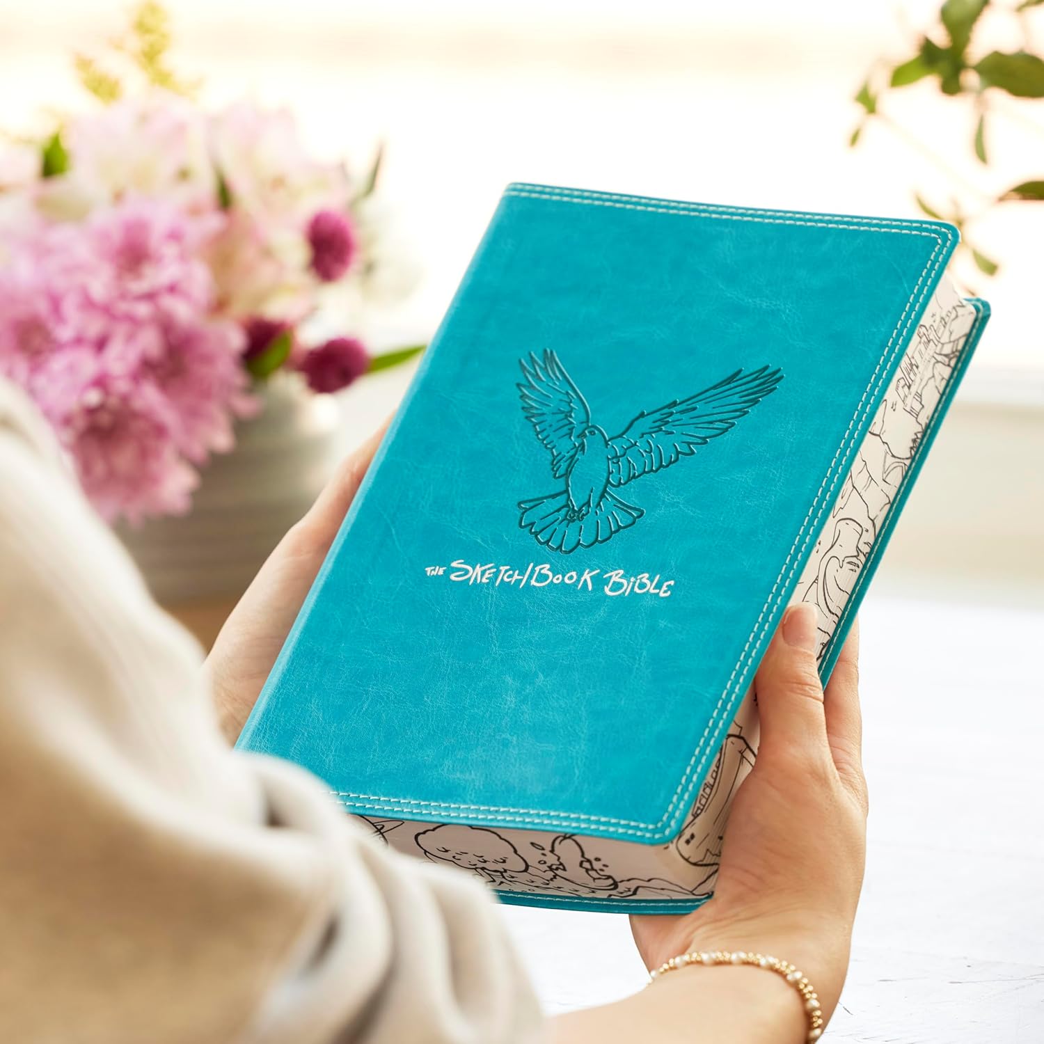 The Sketchbook Bible Review: When Drawing Becomes a Form of Attention